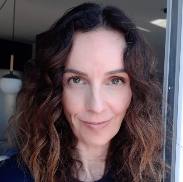 Anne CALVEZ, Magnétiseur-Sophrologue