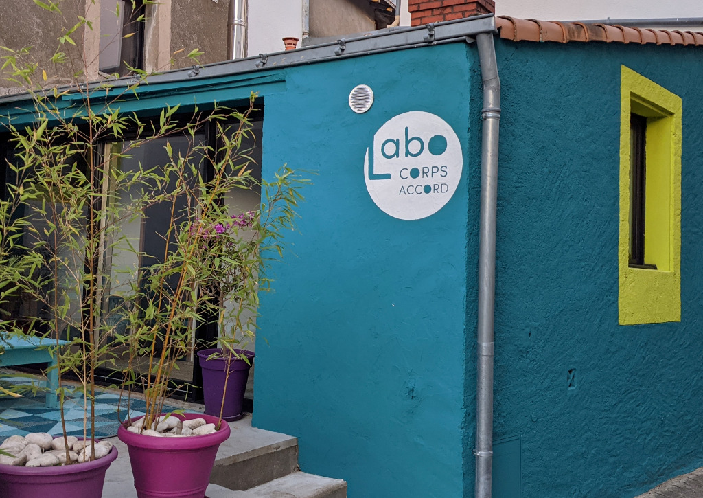 photo cabinet Labo Corps Accord - Sylvène Renoud