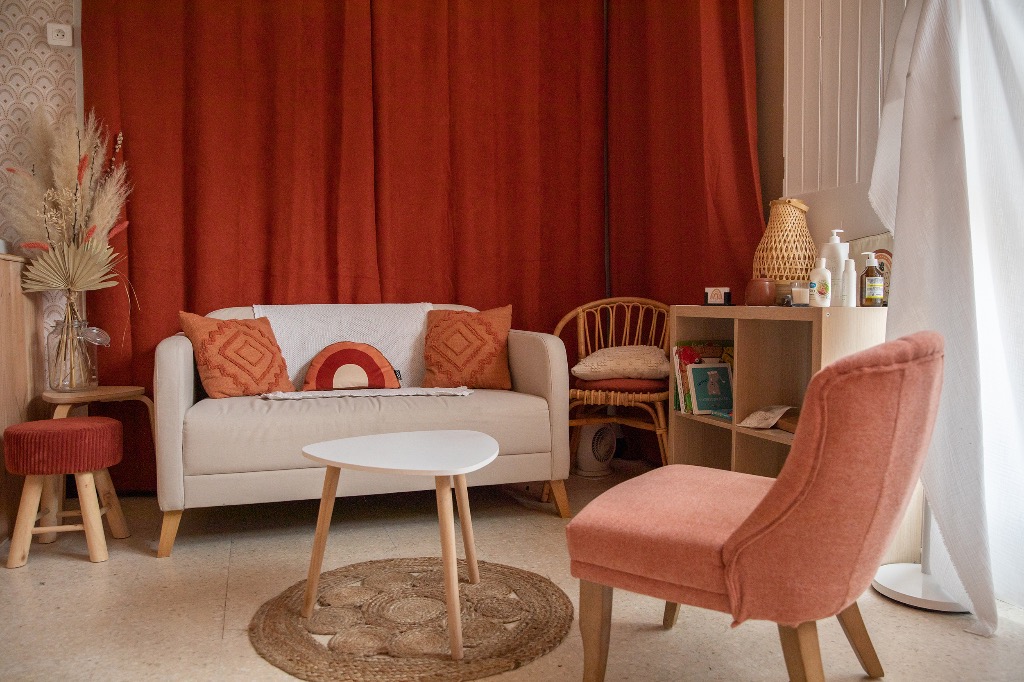 photo cabinet Au sein du Bien Naître - Julie Orange EI