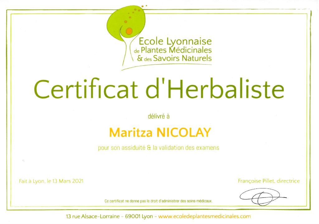 photo diplome Maritza Nicolaÿ