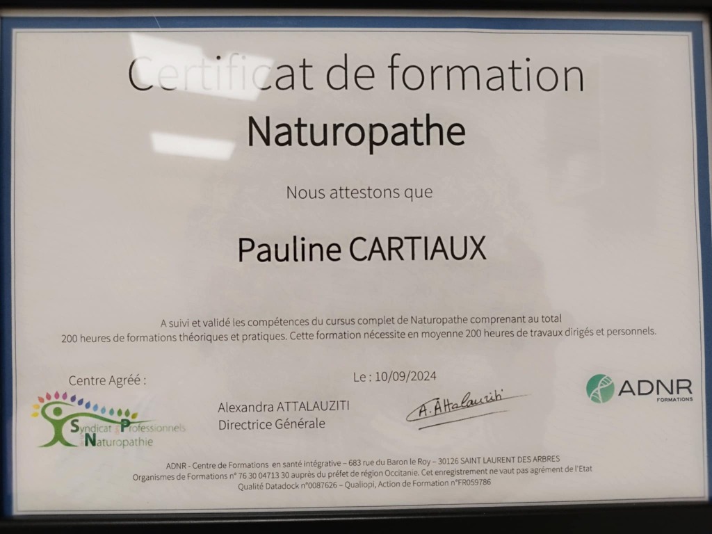 photo diplome Pauline Cartiaux (ROMY) Naturopathe