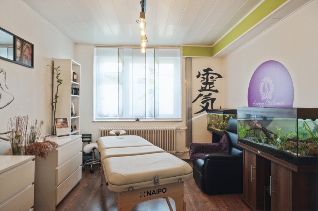 photo cabinet ENERGY BALANCE