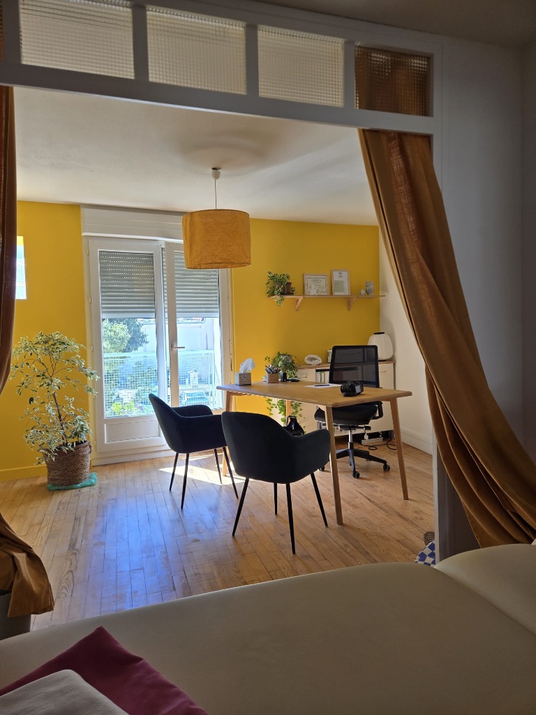 photo cabinet Karine Touralbe Naturopathe