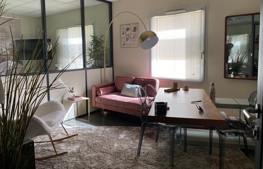 photo cabinet Julie Goujon Delettre