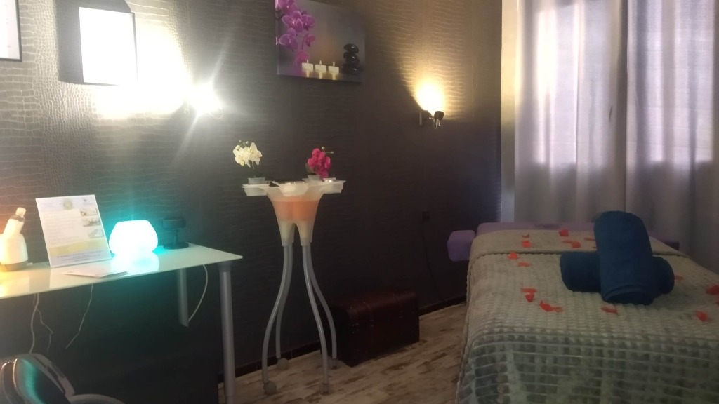 photo cabinet RJMASSAGE