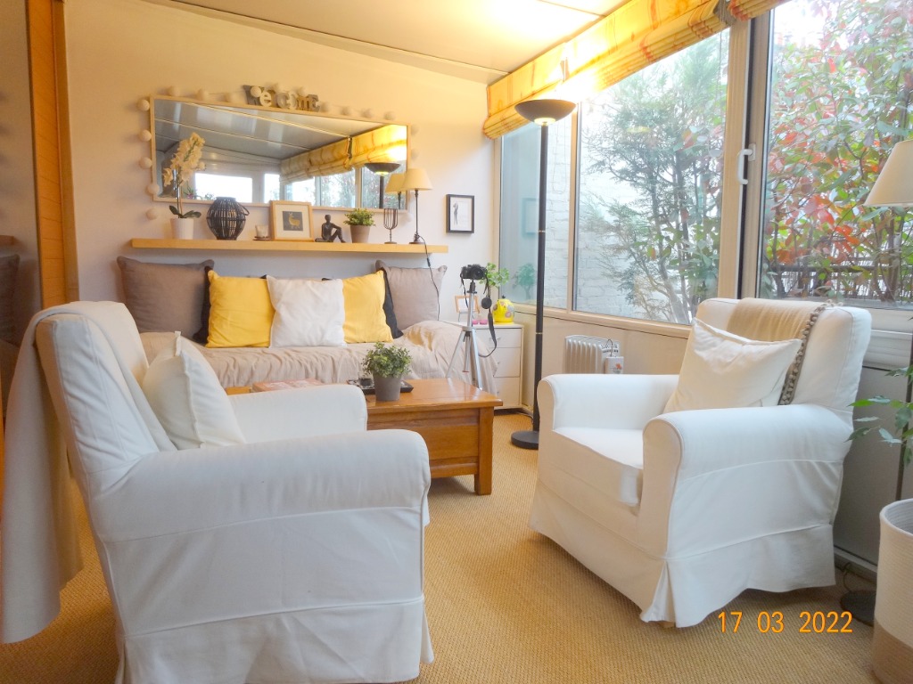 photo cabinet Linda Gervais