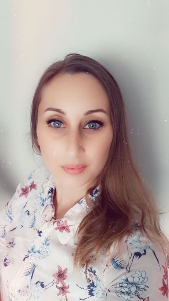 photo portrait Karine AJLILI Hypno Terre’Happy