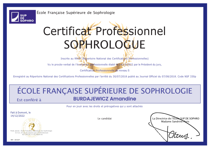 photo diplome Amandine Sekrane 