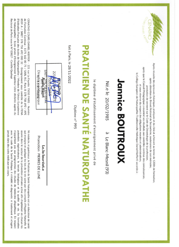 photo diplome Centre de Naturopathie Holistique Jannice Boutroux