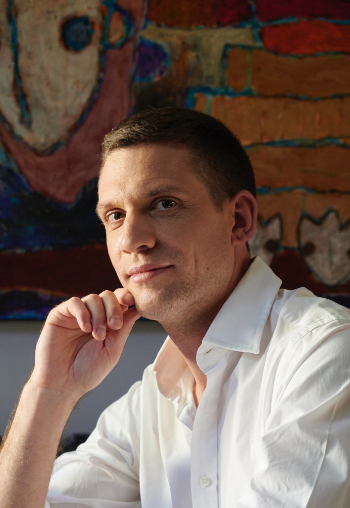 photo cabinet Louis ALIOTTA