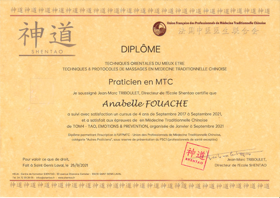 photo diplome Anabelle Fouache