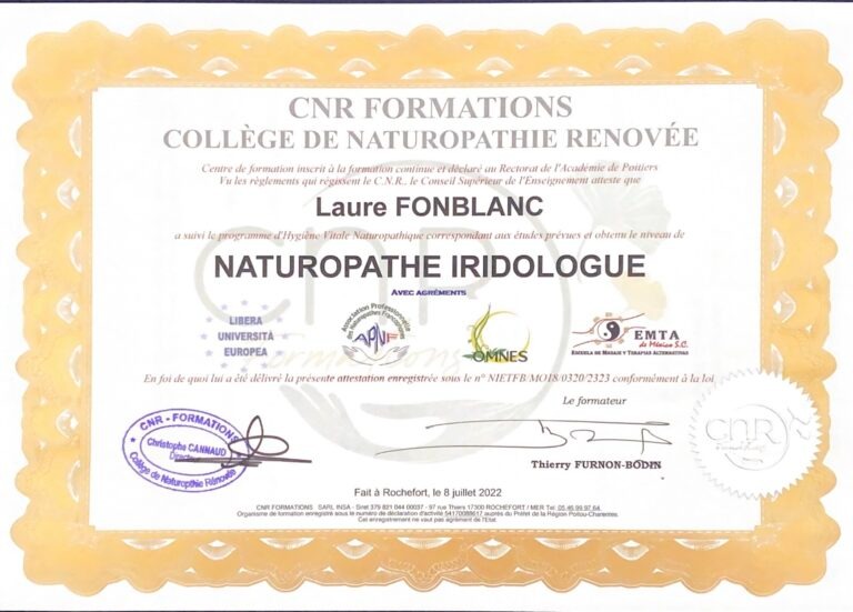 photo diplome Laure Naturo