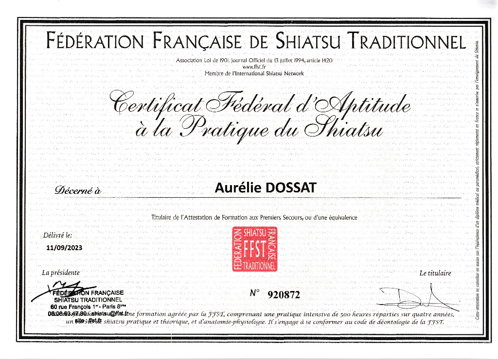 photo diplome Aurélie Dossat - La Route du Bien Être