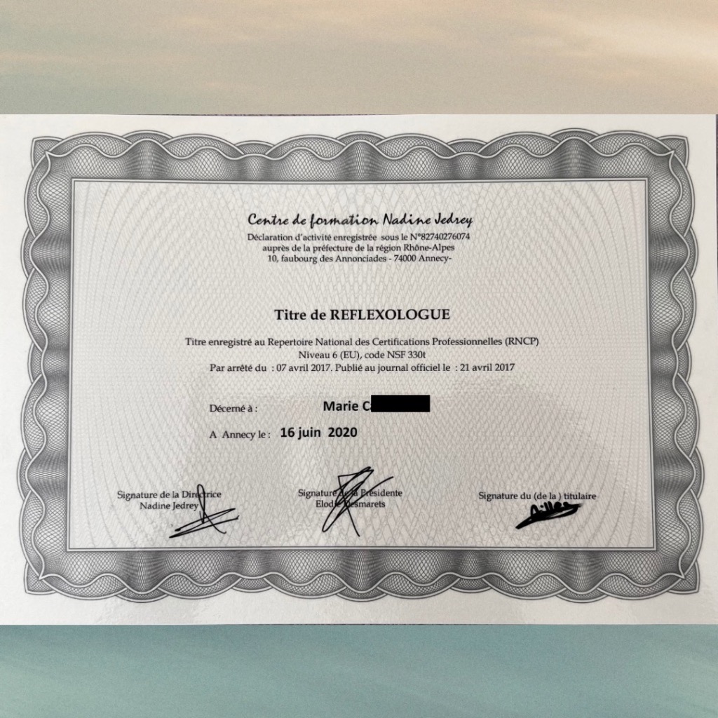 photo diplome Marie C. Réflexologue 