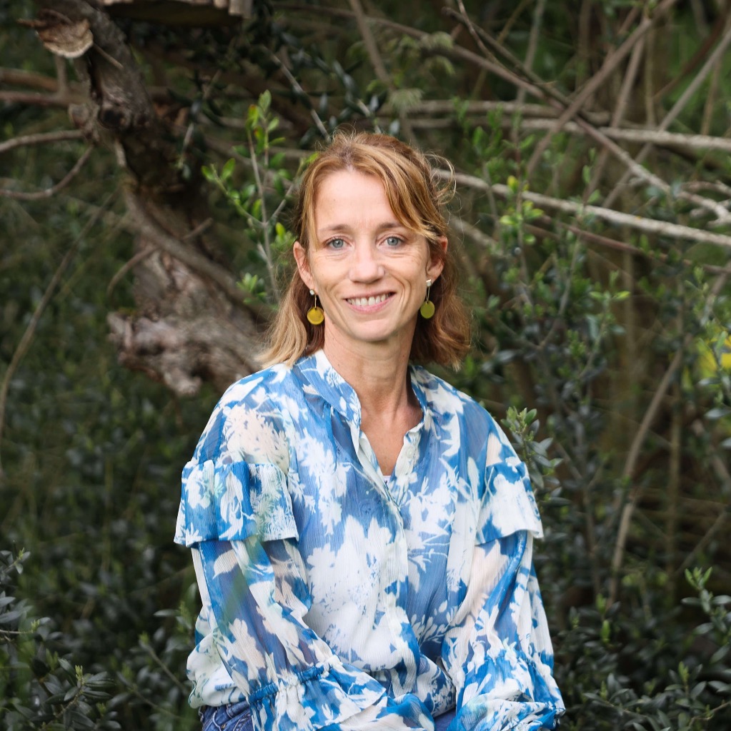 photo portrait POSE - Pascale RAMPILLOU