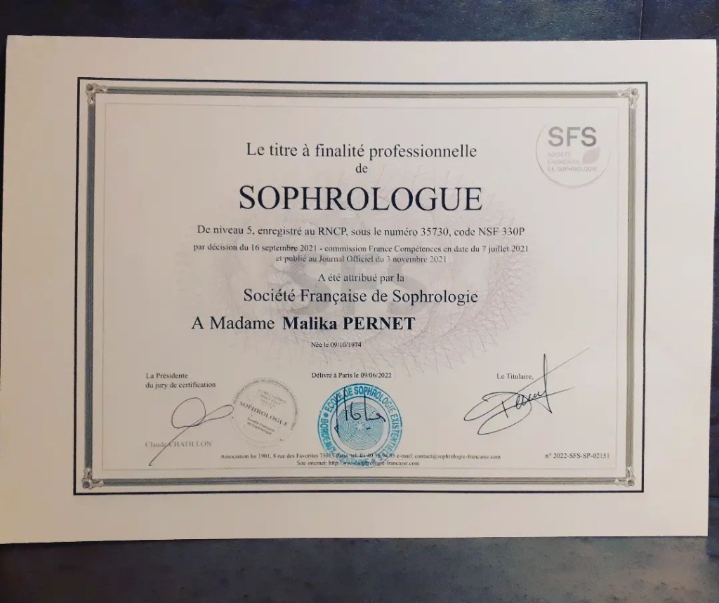 photo diplome Malika GOURMANEL 