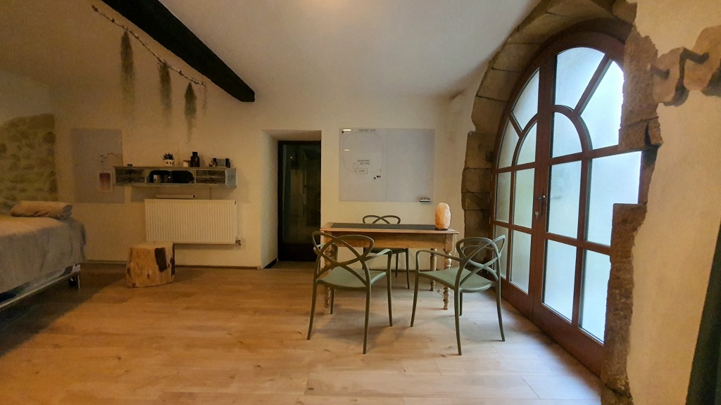 photo cabinet Amandine Vallina