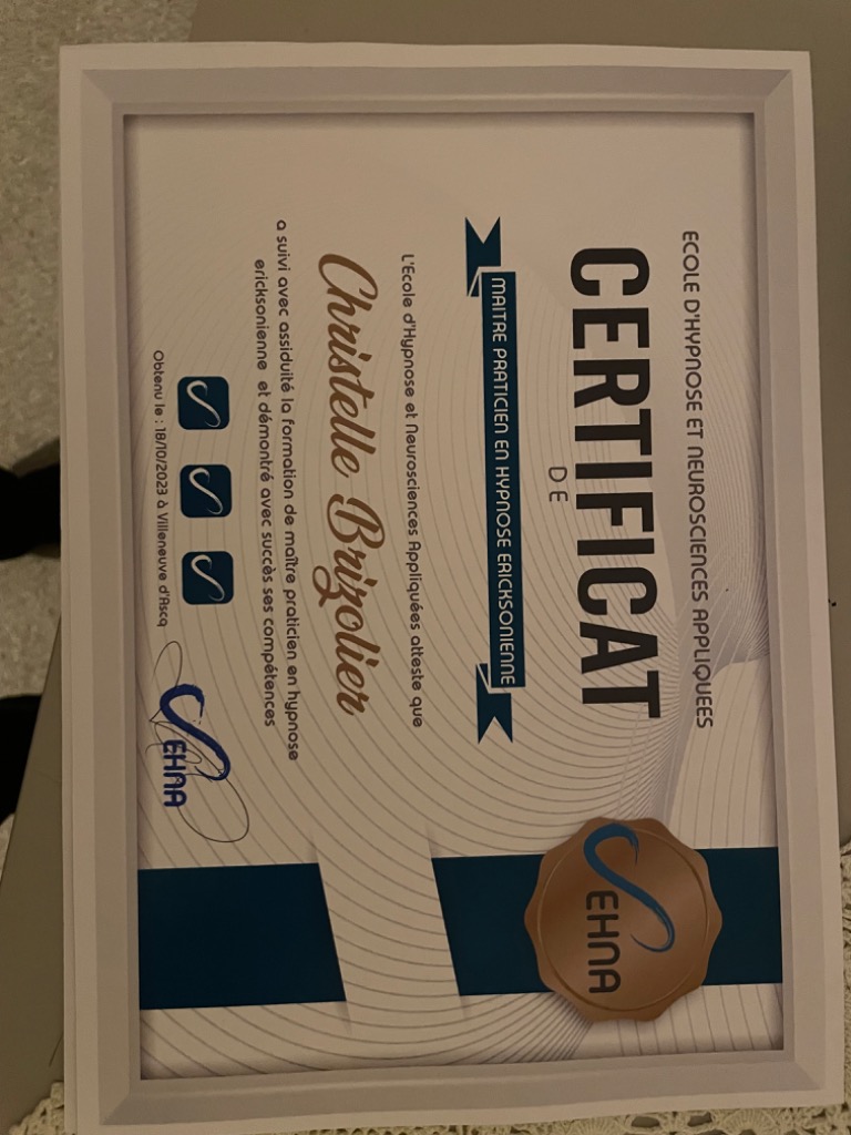 photo diplome Christelle Brizolier