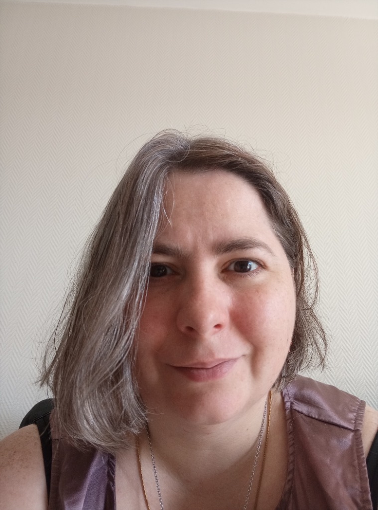 photo portrait Amaëlla SOUIL : Magnétisme et Soins Energétiques