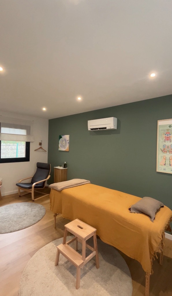 photo cabinet Laura ARZOUNI