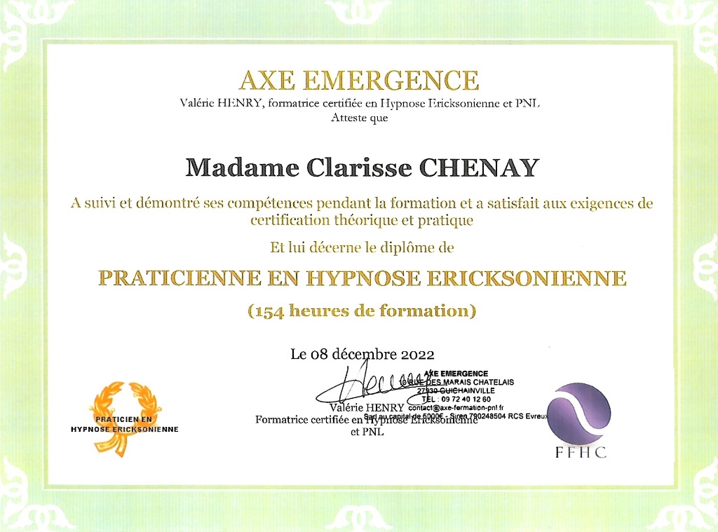 photo diplome Clarisse Chenay