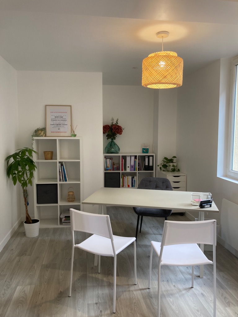 photo cabinet Carole GOMARD