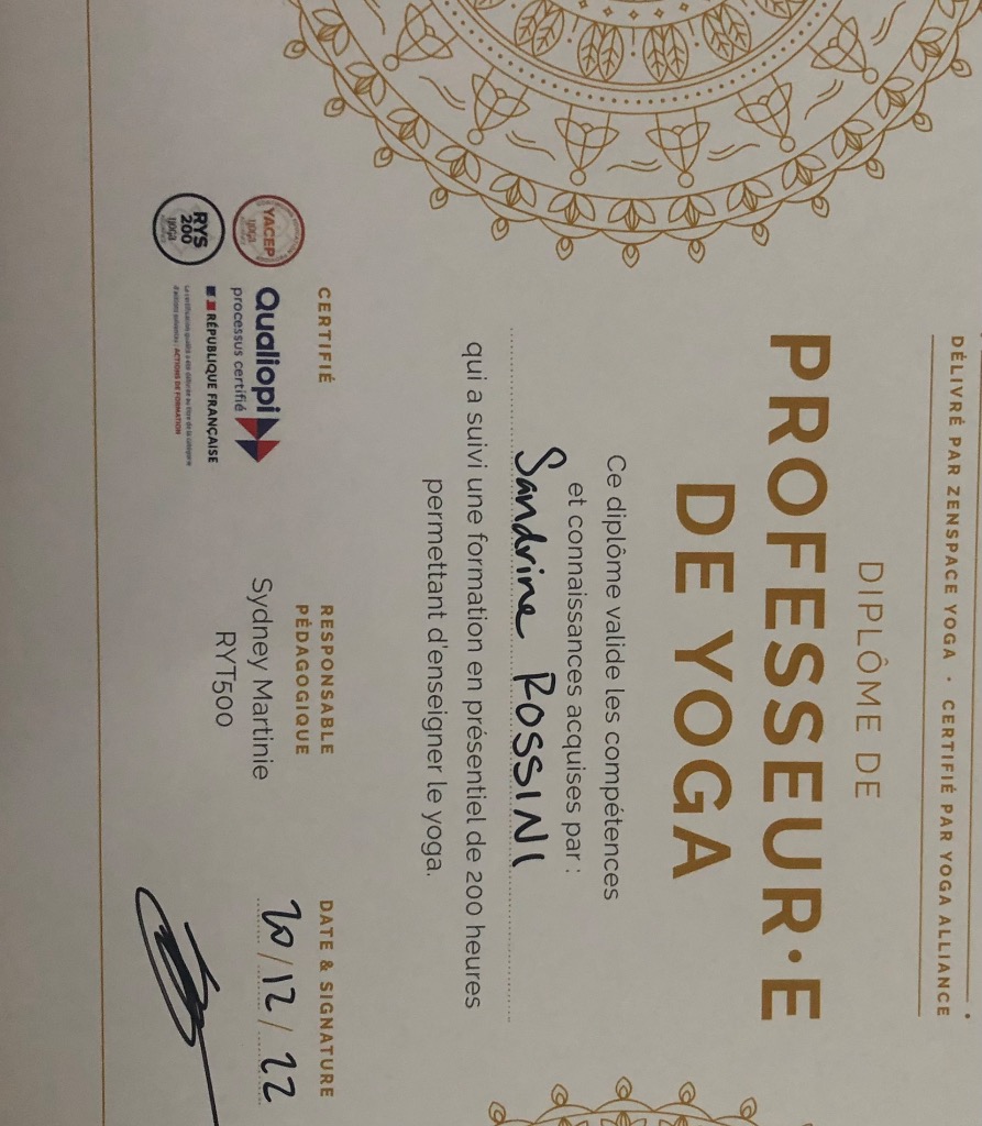 photo diplome Armonia Yoga