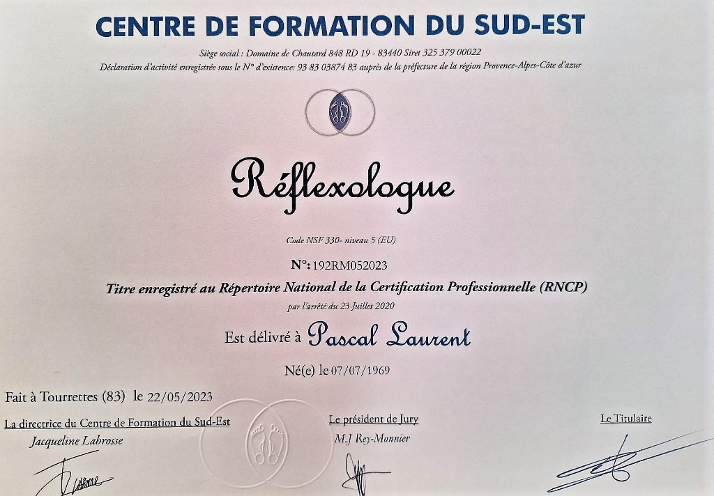 photo diplome PLR - Pascal Laurent Réflexologue