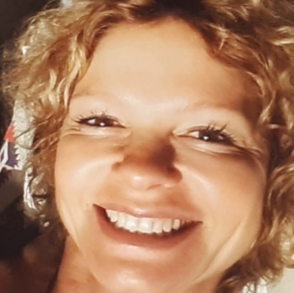 Tess Pires de SANSONETTI