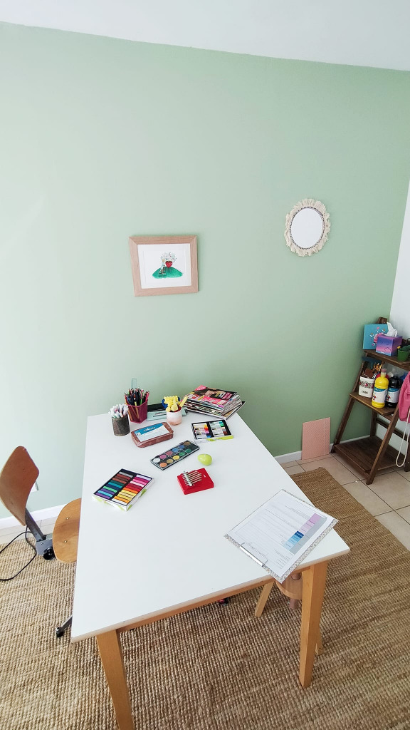 photo cabinet Alicia Renault