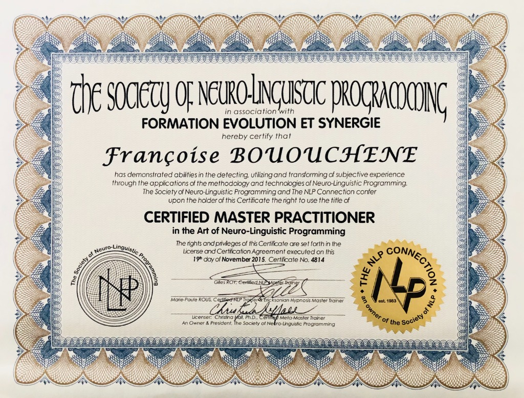 photo diplome Françoise BOUOUCHENE