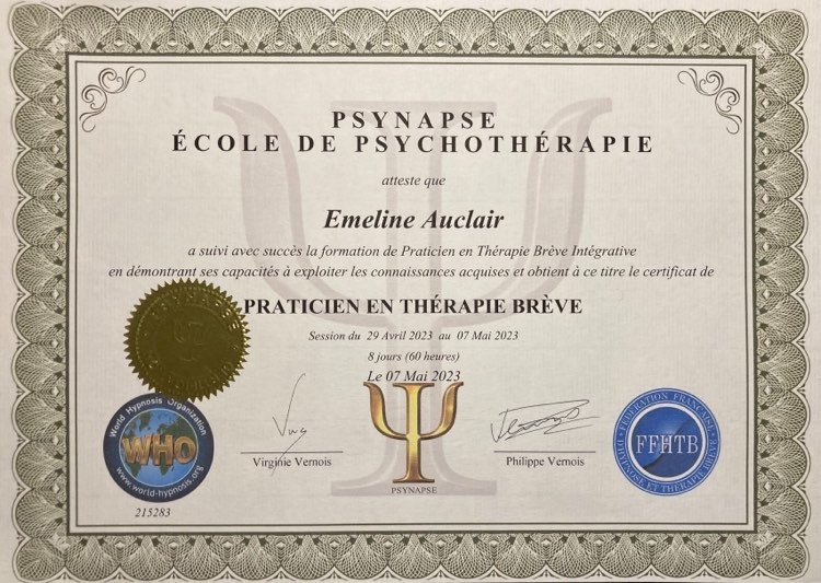 photo diplome Emeline Auclair