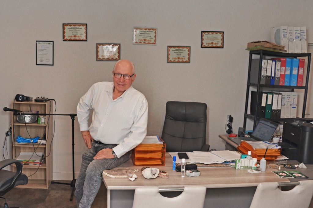 photo cabinet Bernard thiebaut