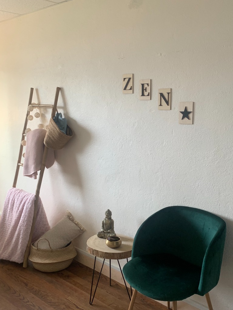 photo cabinet Virginie ISARD