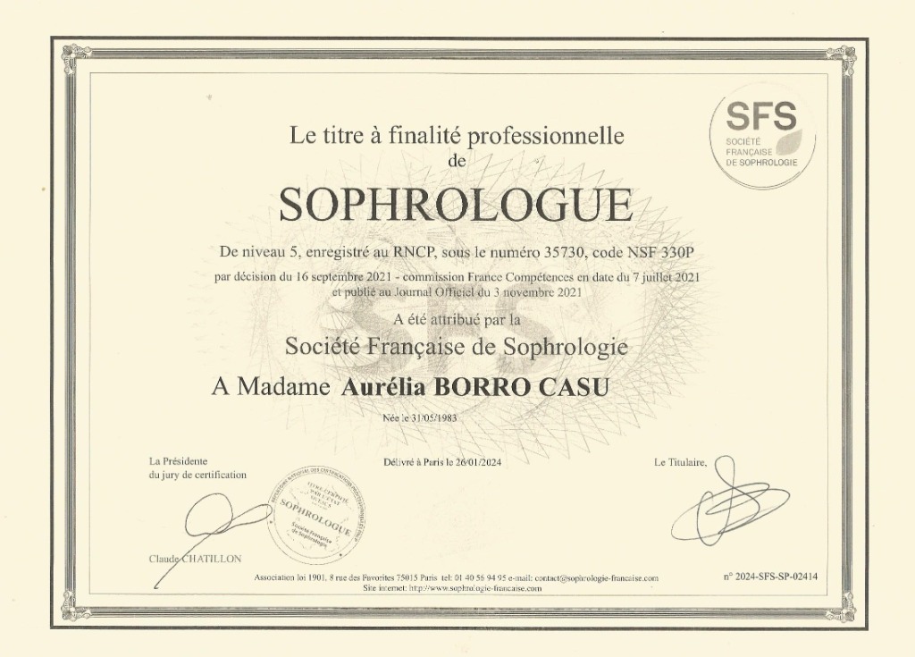 photo diplome Aurélia Borro Sophrologue