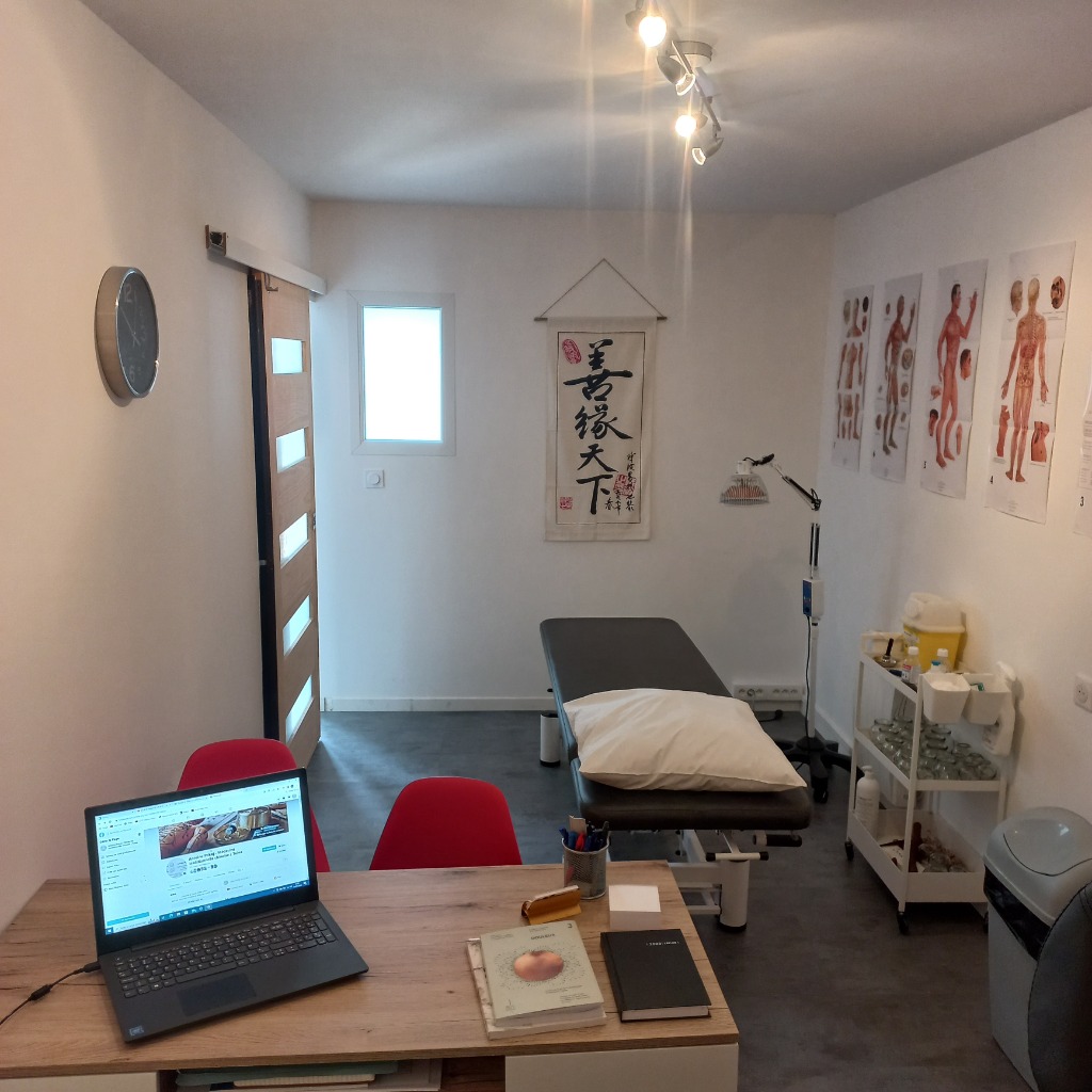 photo cabinet Antoine pokoj MTC TUINA