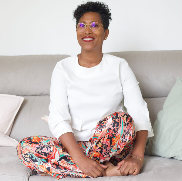 DANIA - ANGULAR STONE COACHING