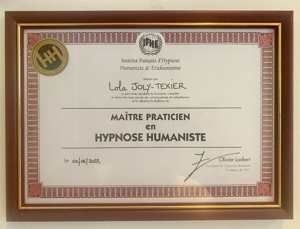 photo diplome Lola JOLY TEXIER