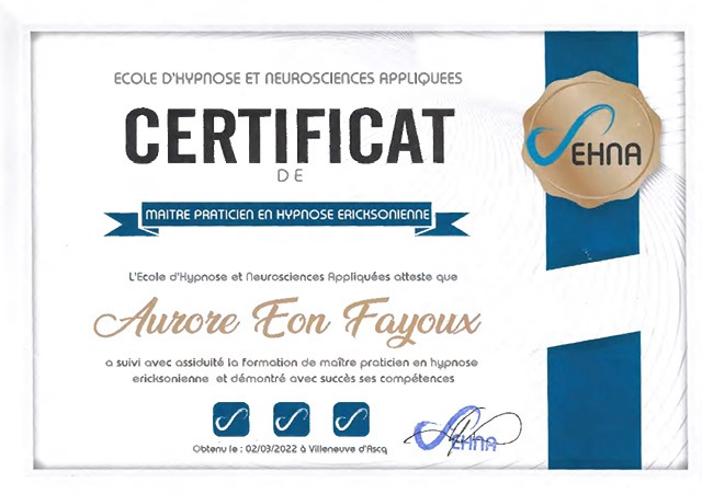 photo diplome Aurore EON FAYOUX