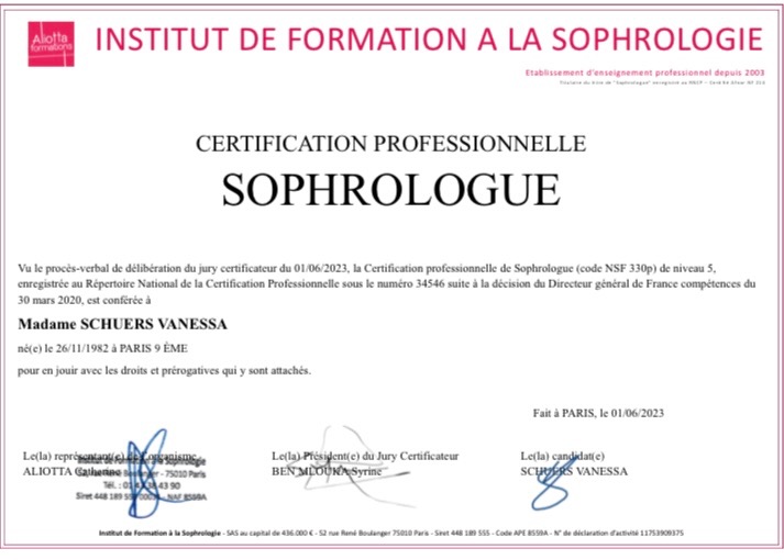 photo diplome Vanessa Schuers  Sophrologue 