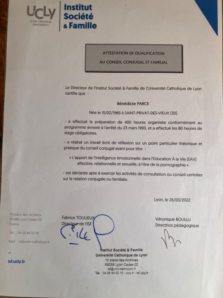 photo diplome Bénédicte Parcé 