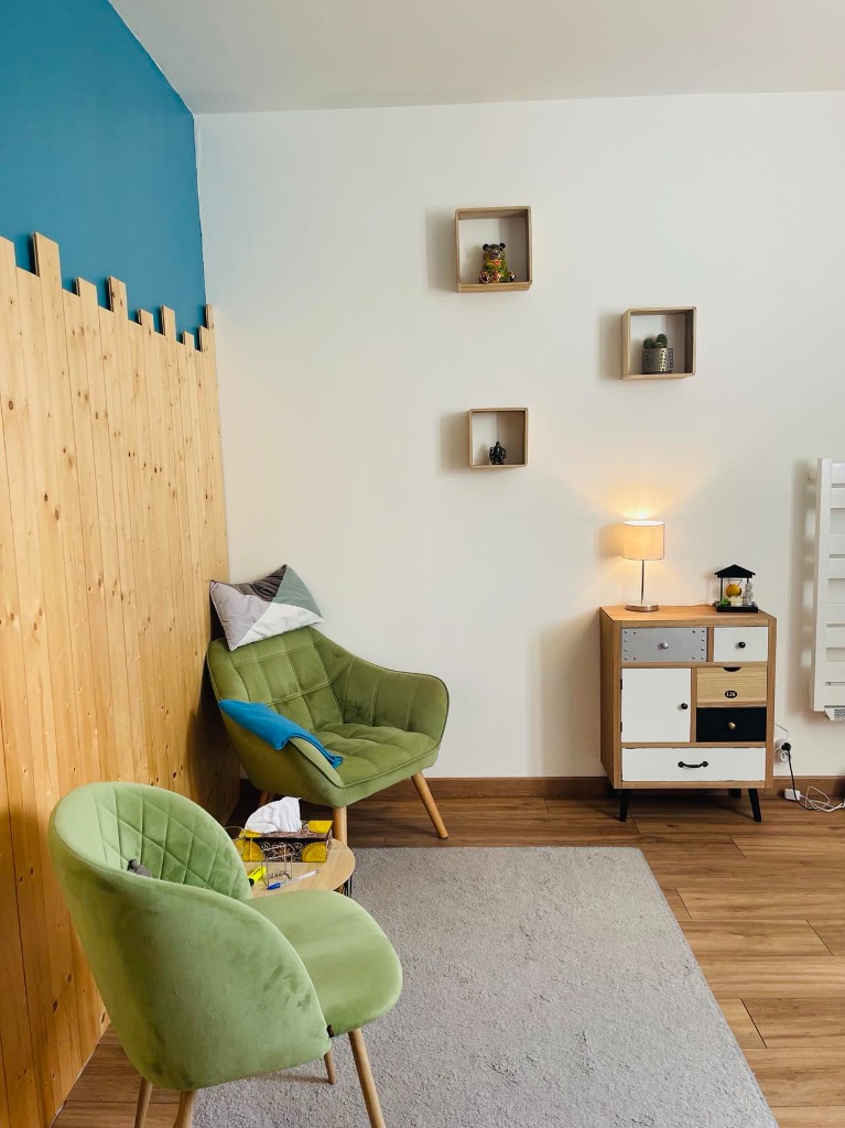 photo cabinet James Mayer