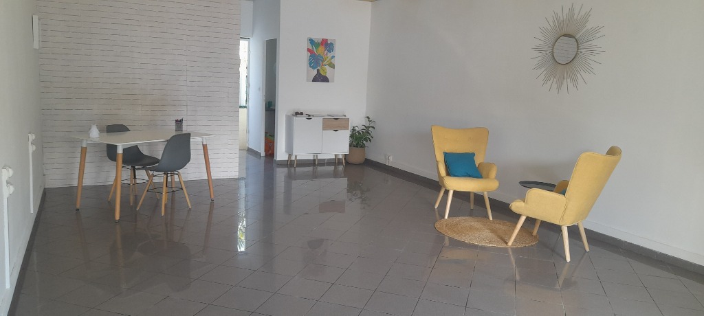 photo cabinet Stéphanie Lisador