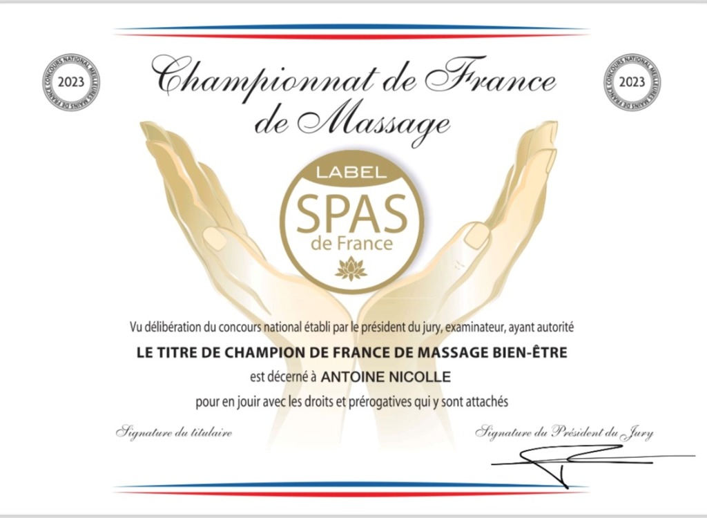 photo diplome Antoine NICOLLE