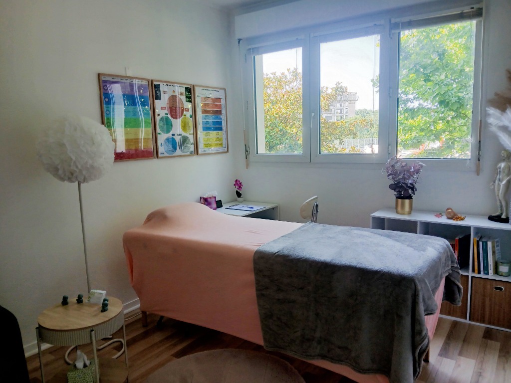 photo cabinet Amélie Contessi Kinesiologie & Access Bars