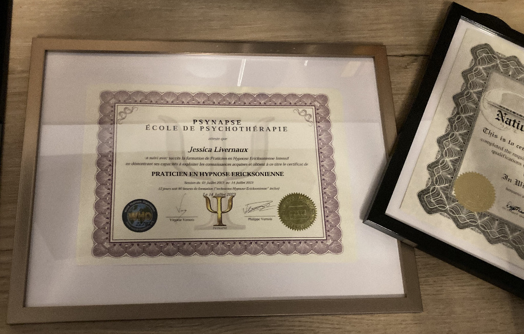 photo diplome Jess Livernaux