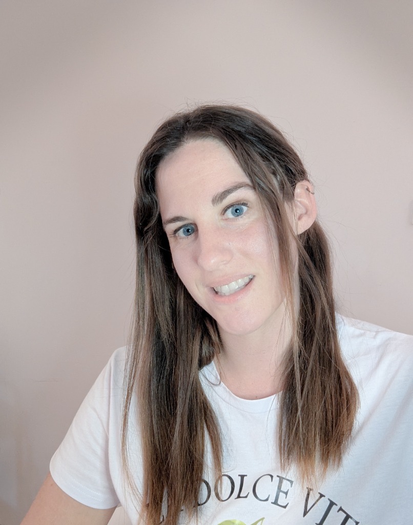 photo portrait Mary BOUGET- Le Refuge des Petits Explorateurs