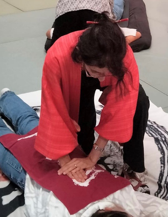 photo seance Béatrice Mayo Massage Shiatsu