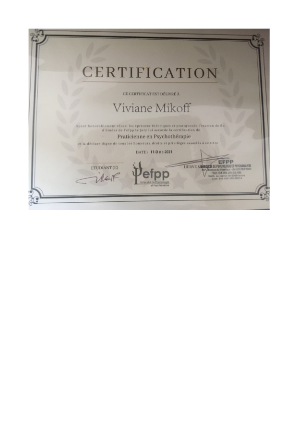 photo diplome Viviane Mikoff