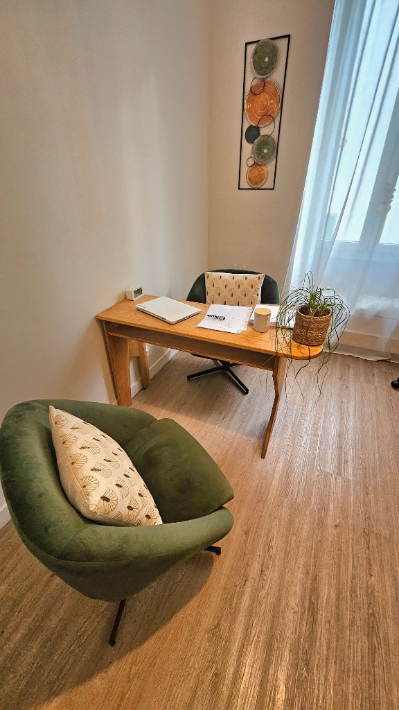 photo cabinet Céline Joubaire